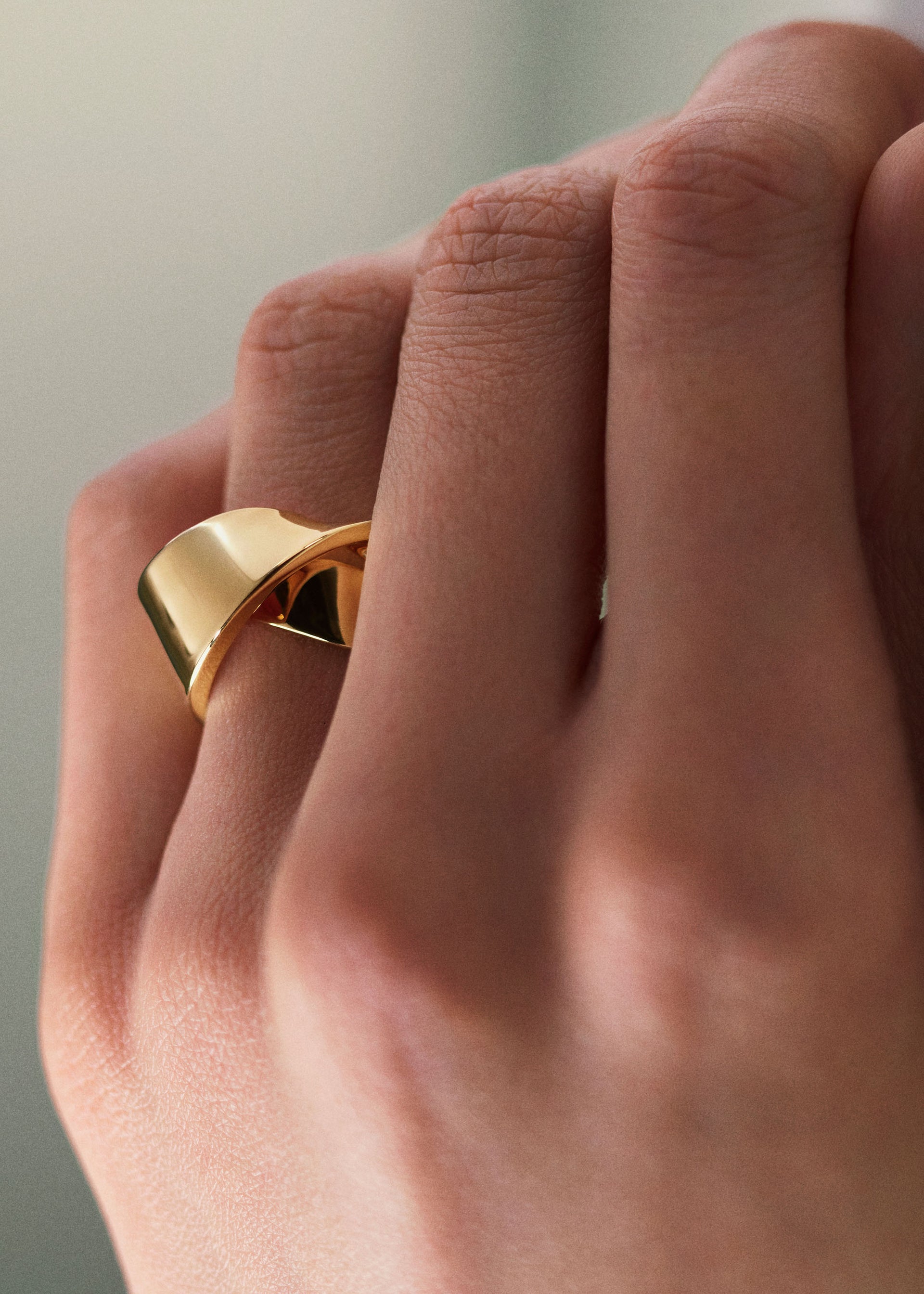 Éole Curled Ring - Gold in 24-carat gold gilding